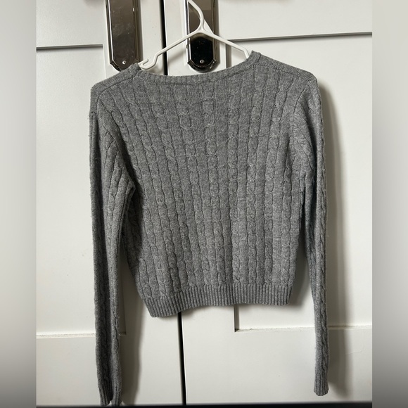 Brandy Melville Grey Cable Knit + V Neck Sweaters - Picture 4 of 4